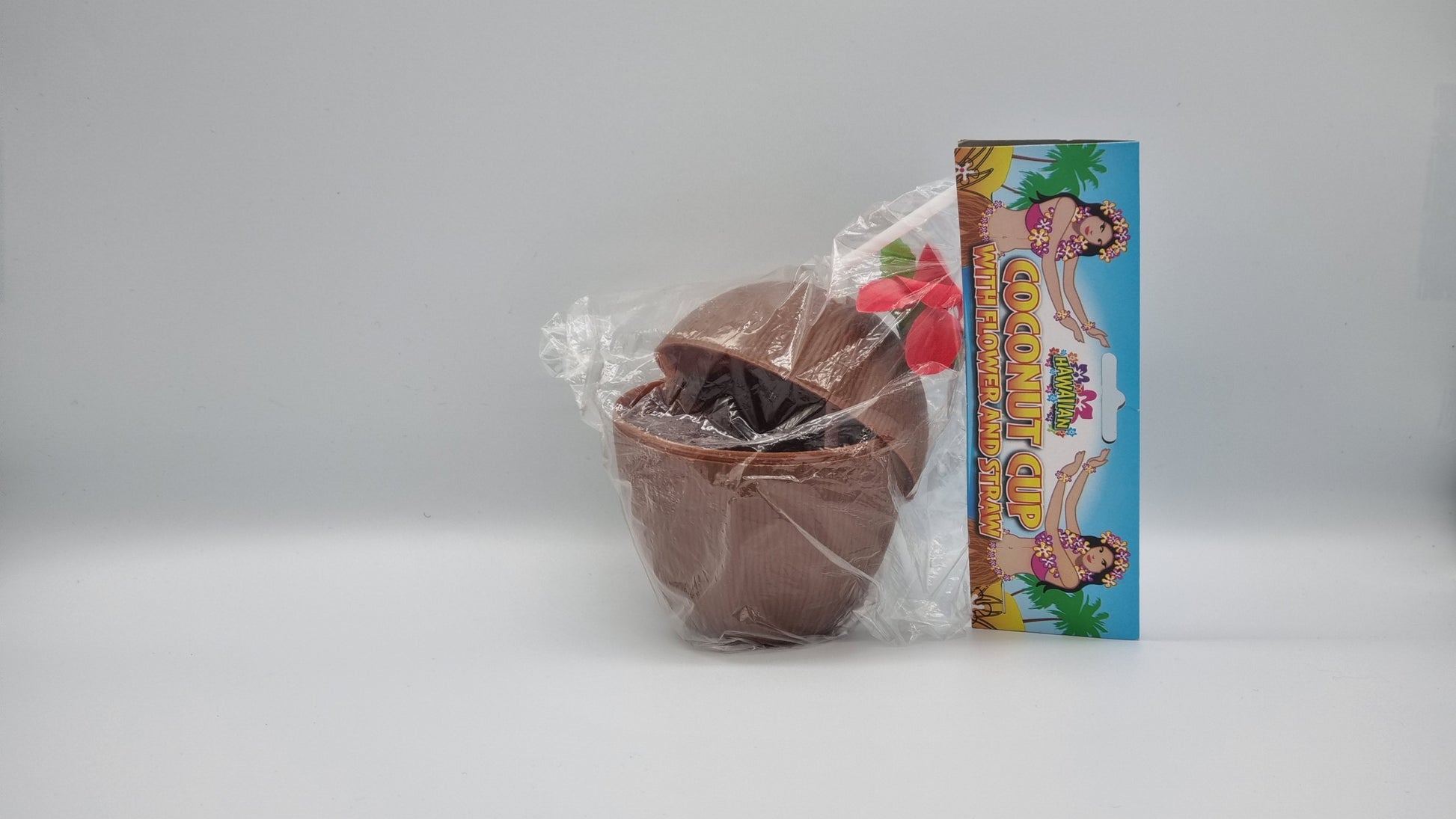 Coconut Party Cup with Flower Lid & Reusable Straw